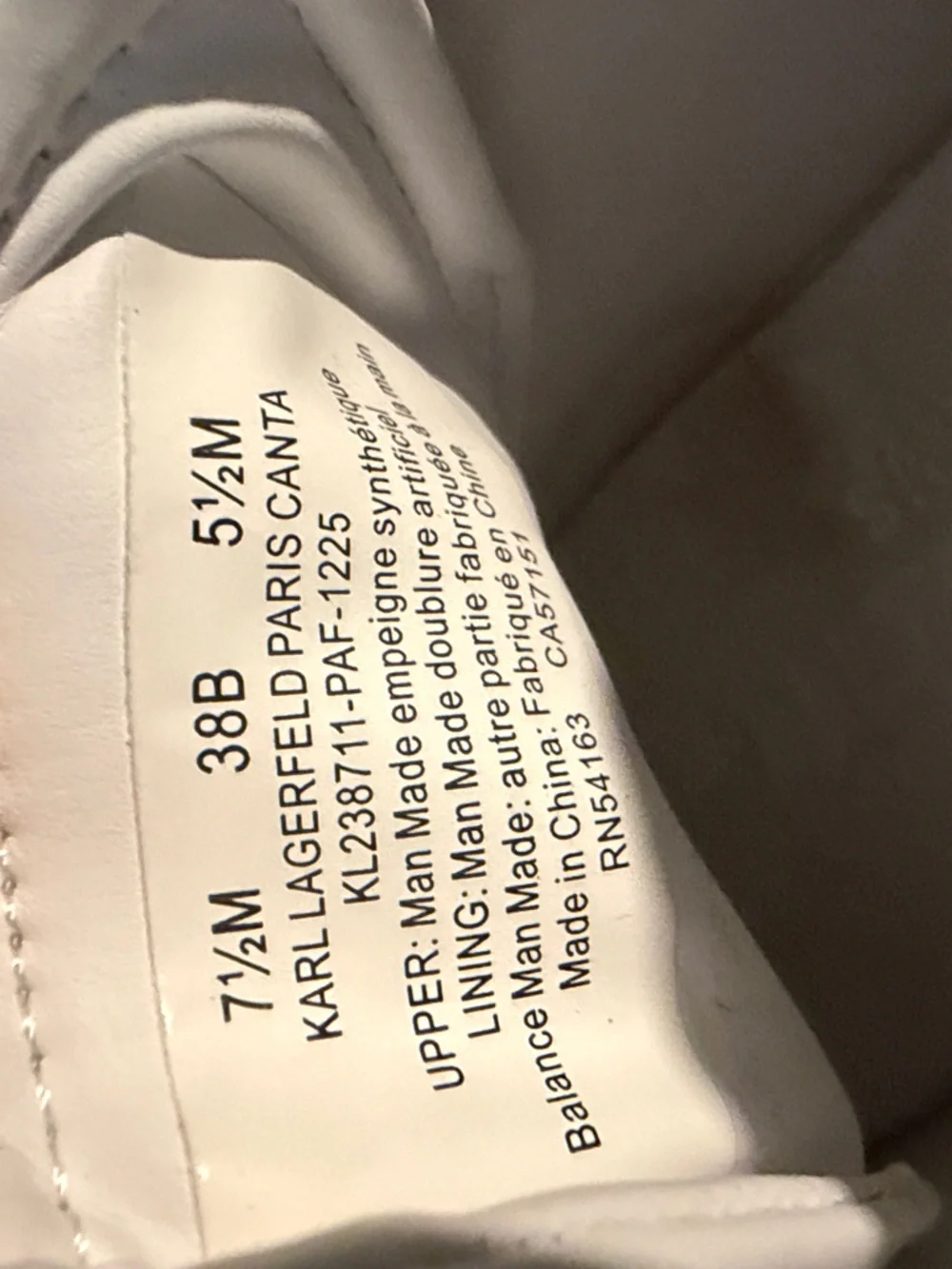 Karl Lagerfeld  White Lace-Up Low-Top Sneakers with Black Heel Tab Like New 71/2